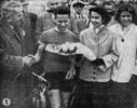 podium Maurice Nauleau course Bordeaux-Saintes 1954 (photo Sud-Ouest)
