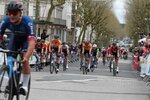 Suite du sprint du peloton pour les places - Photo Candice