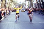Arrivée de Marino Vérardo course Bordeaux-Saintes 1983