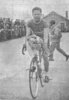 Tour d'honneur Maurice Nauleau course Bordeaux-Santes 1954 (photo (...)
